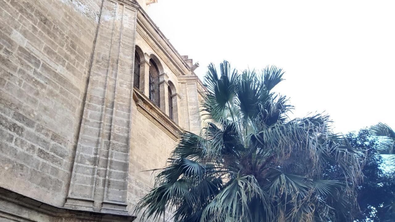 Апартаменты Del Parque Flats Catedral Exclusive Малага Экстерьер фото